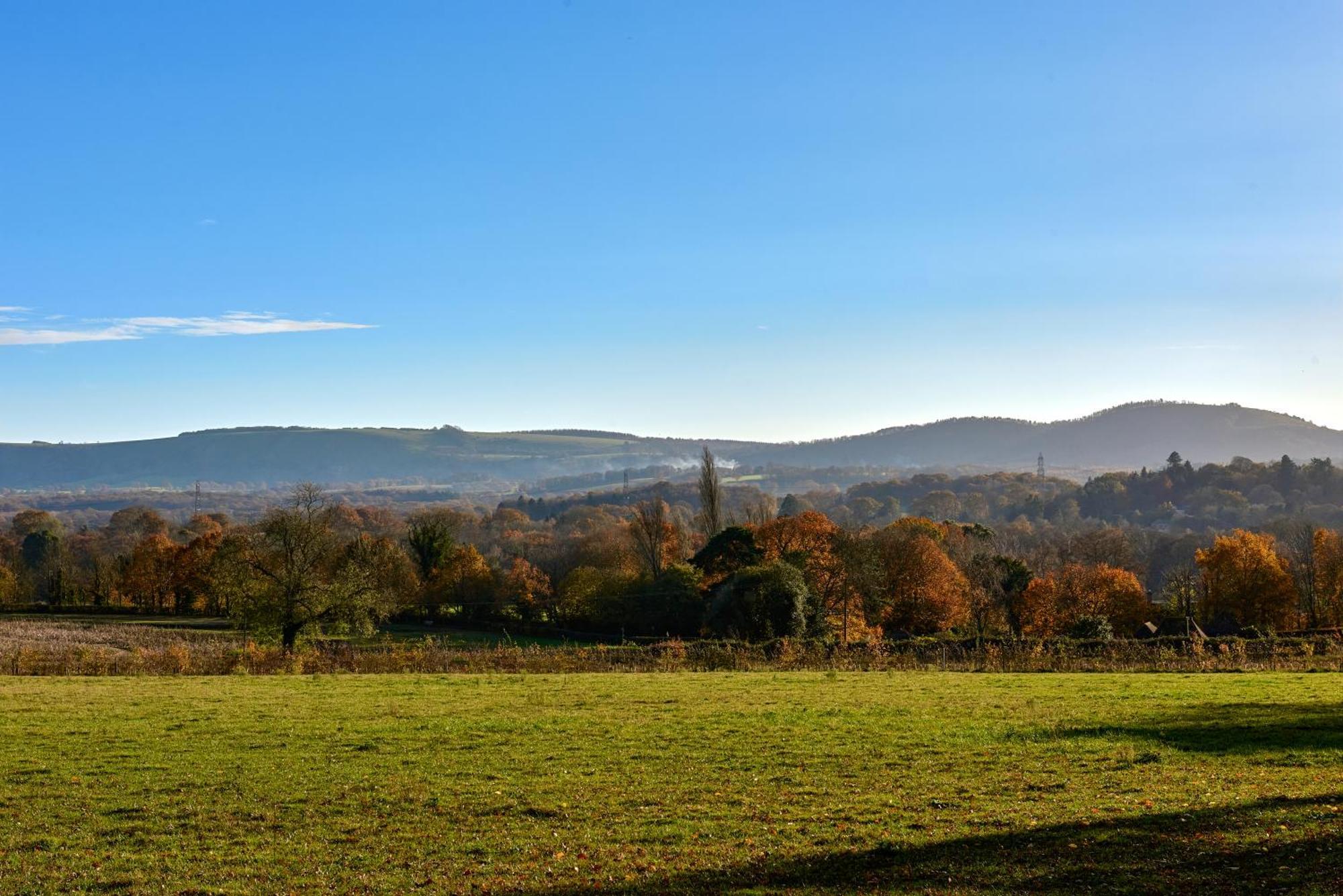 ピーターズフィールドGarden Flat Near Goodwood With Stunning Viewsアパートメント エクステリア 写真