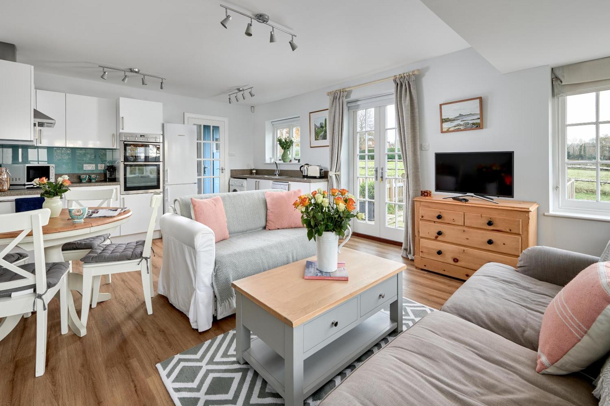 ピーターズフィールドGarden Flat Near Goodwood With Stunning Viewsアパートメント エクステリア 写真